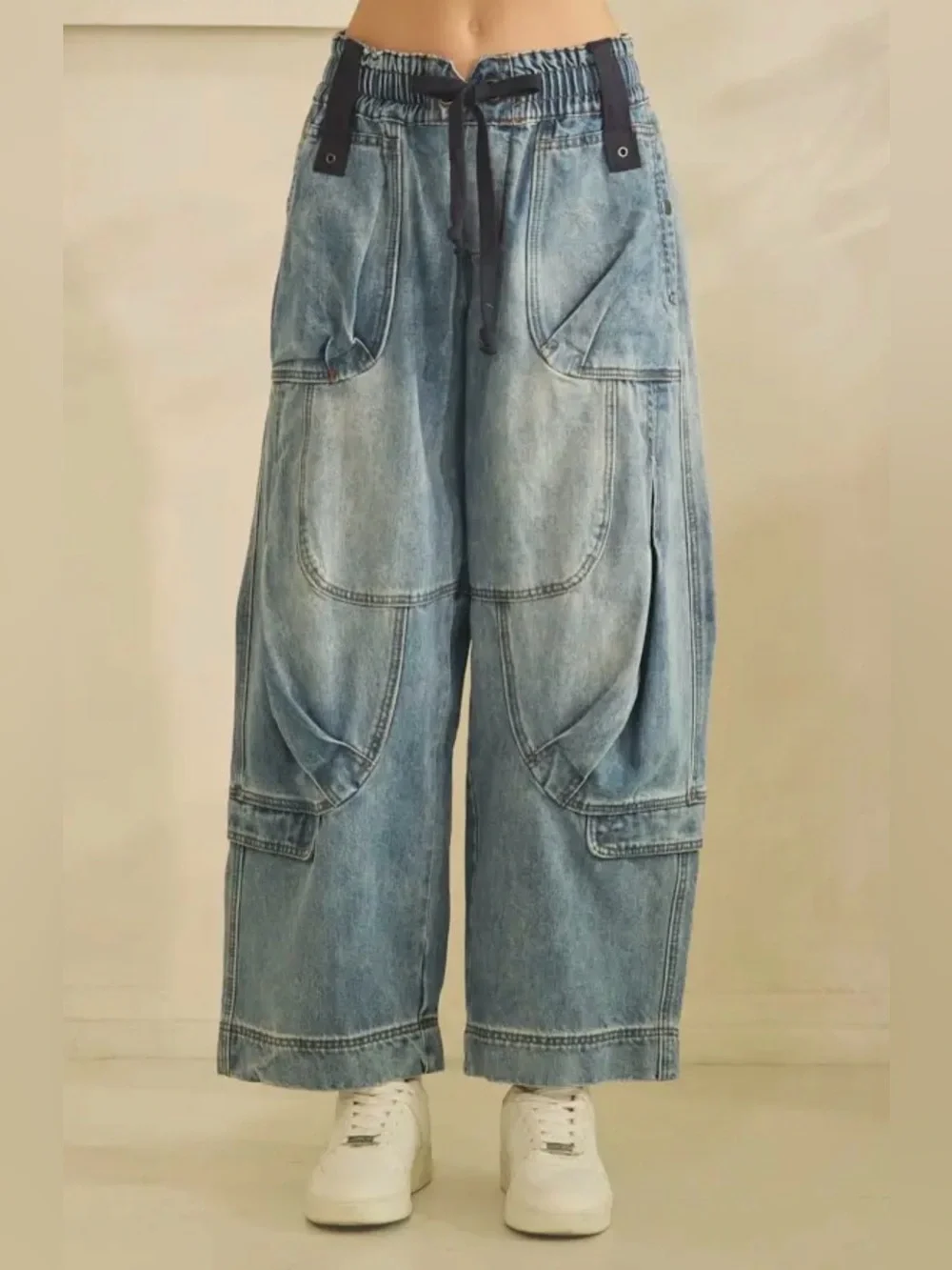 NEW Oli & Hali Detailed Barrel Denim Jeans - Picture 3 of 7